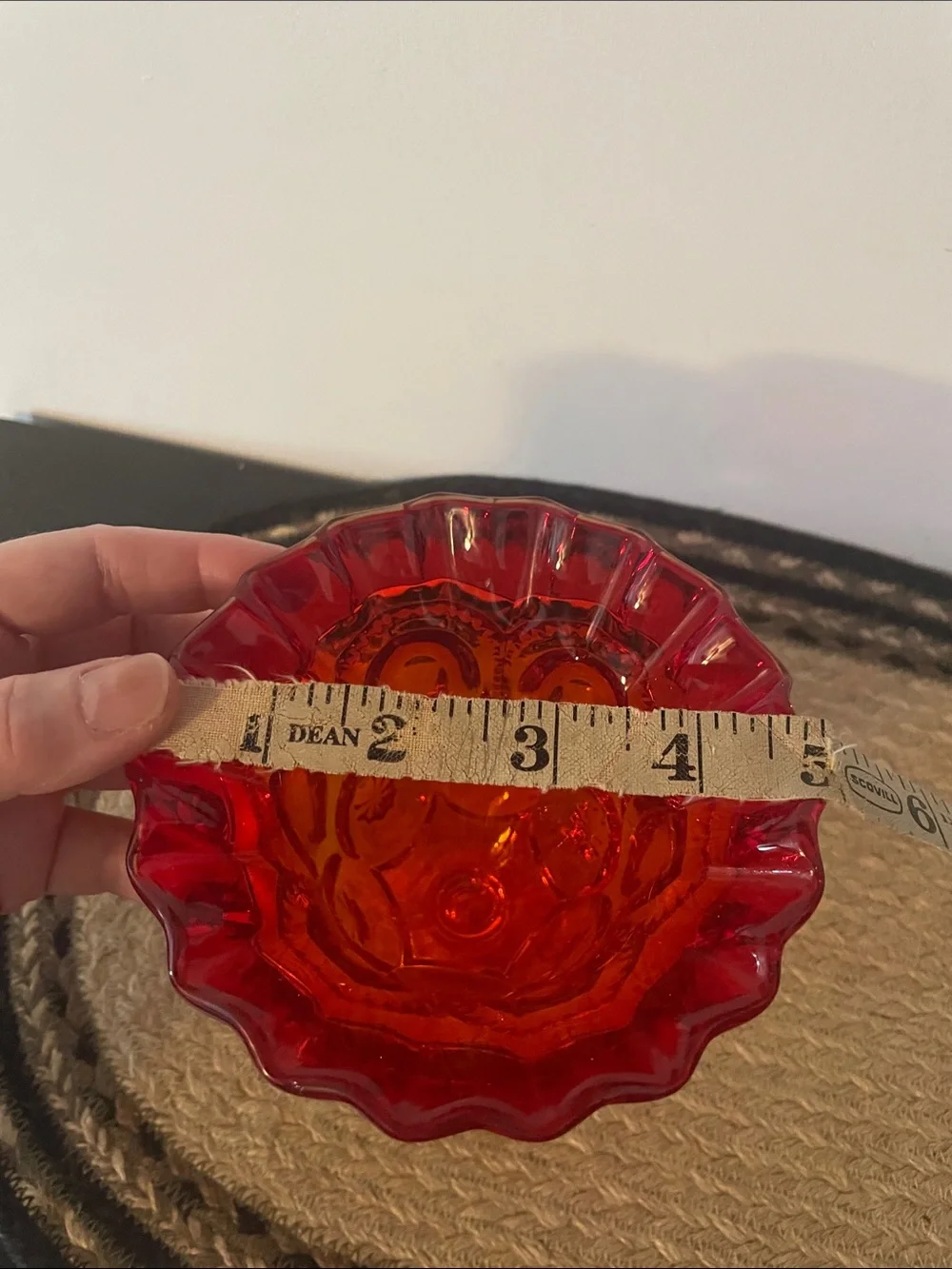 L.E. Smith Moon & Stars Art Glass Amberina Crimped Comport Ruffled Bowl.